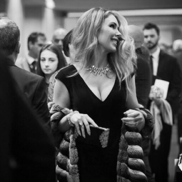 Meet your Posher, Melanie - Picture 1 of 8